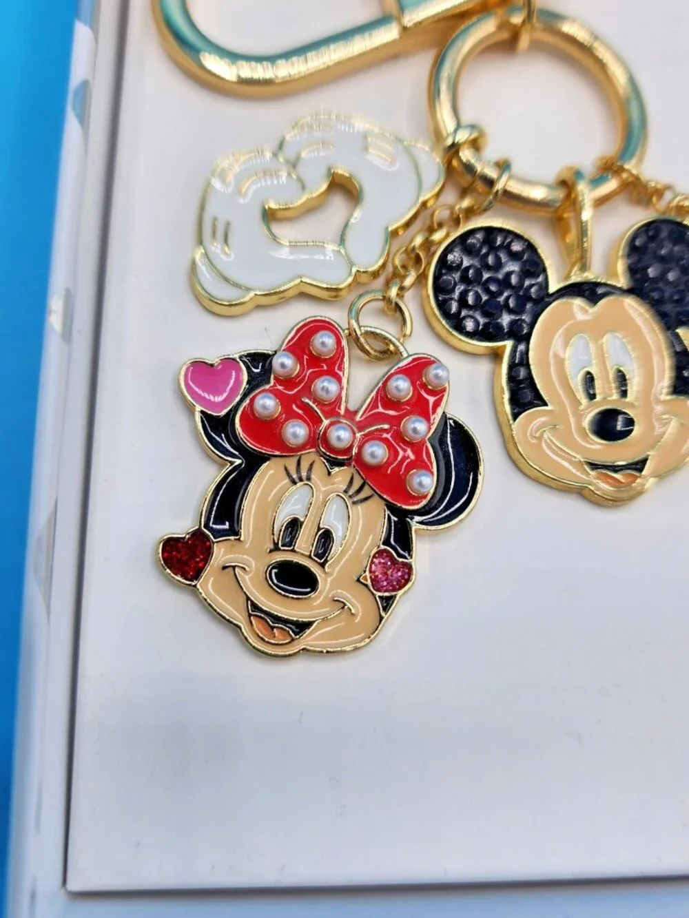 Disney Baublebar Mickey Mouse Minnie Mouse Heart Hands Love Keychain Charm NEW